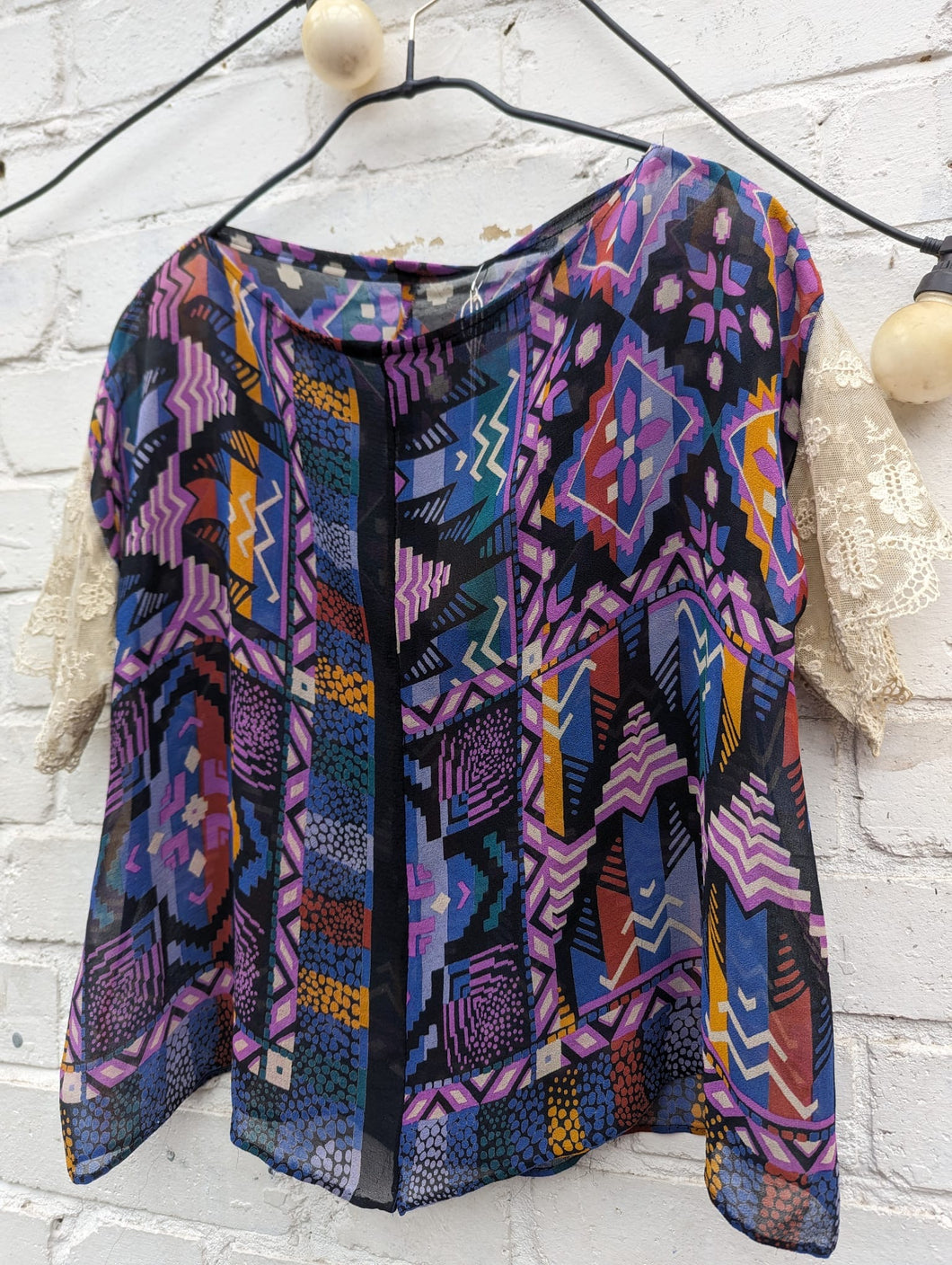 Unusual colourful 1930's silk print top with lace sleeves
